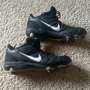 Men's cleats